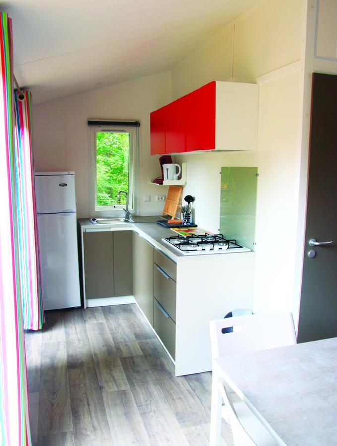 Devillac Camping Fontaine Du Roc 게스트하우스 객실 사진