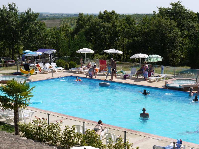 Devillac Camping Fontaine Du Roc 게스트하우스 외부 사진